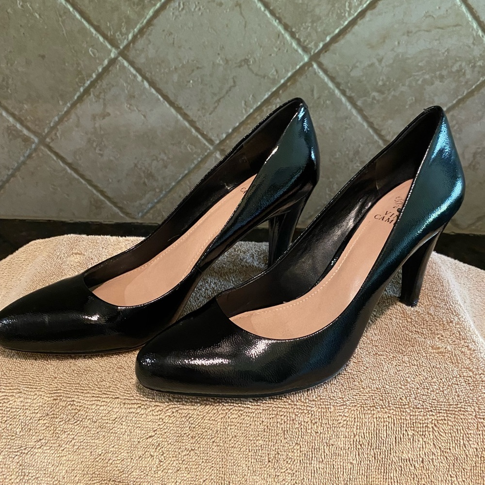 Vince Camuto Black Pumps